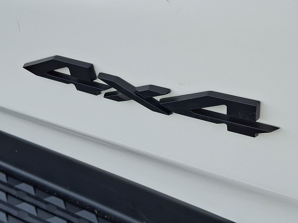 Used 2022 White Ram Big Horn/Lone Star image 32