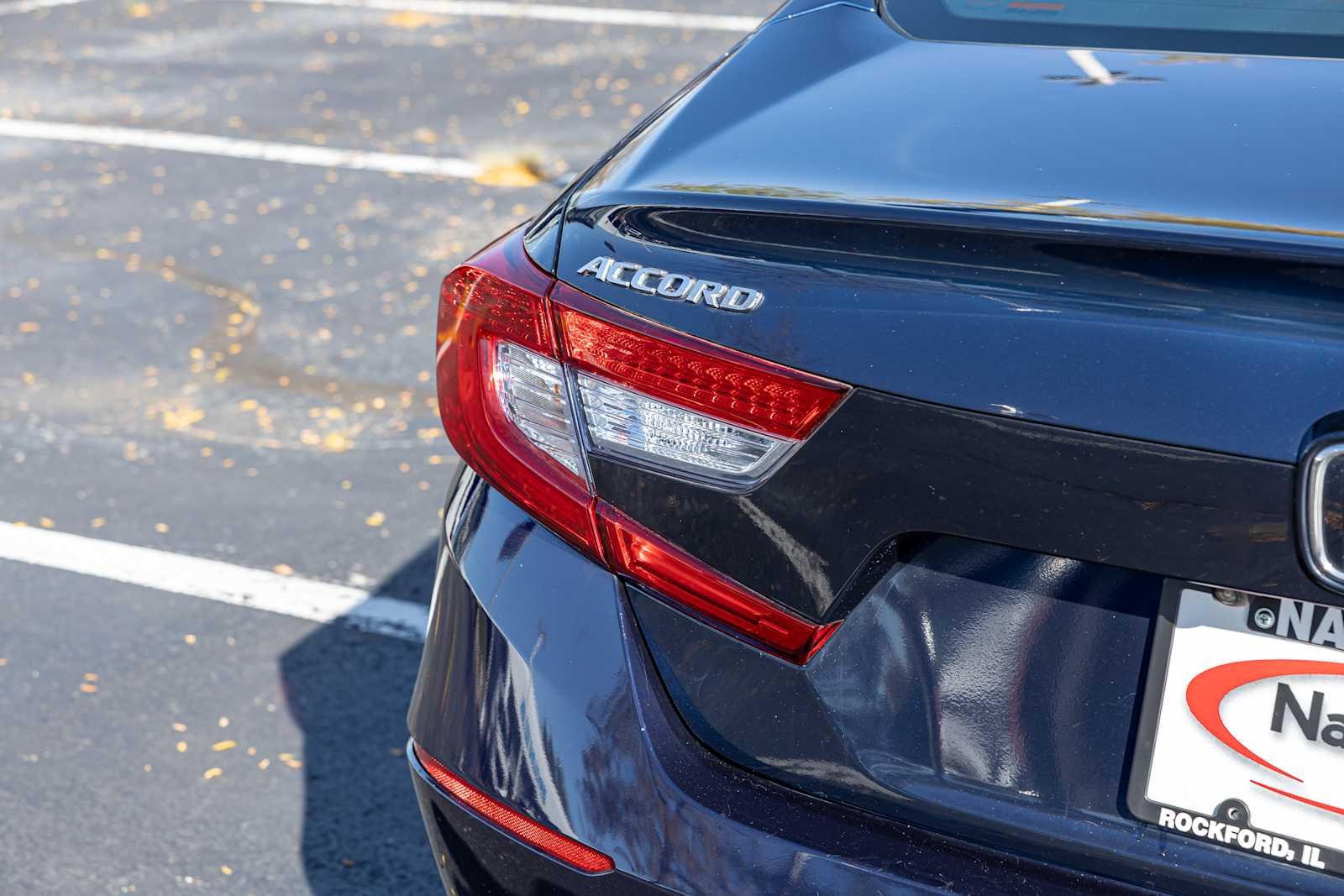 Used 2020 Obsidian Blue Pearl Honda EX image 33
