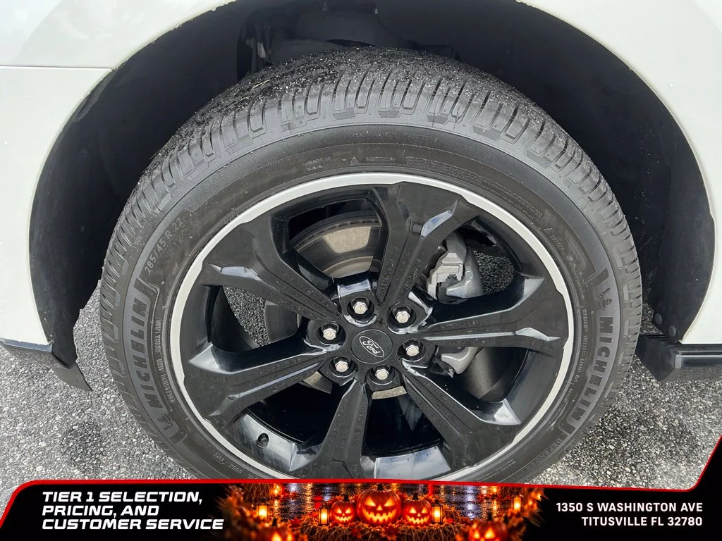 Used 2023 White Ford Limited image 21