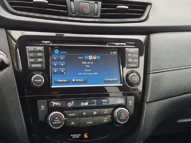 Used 2017 White Nissan SV image 18