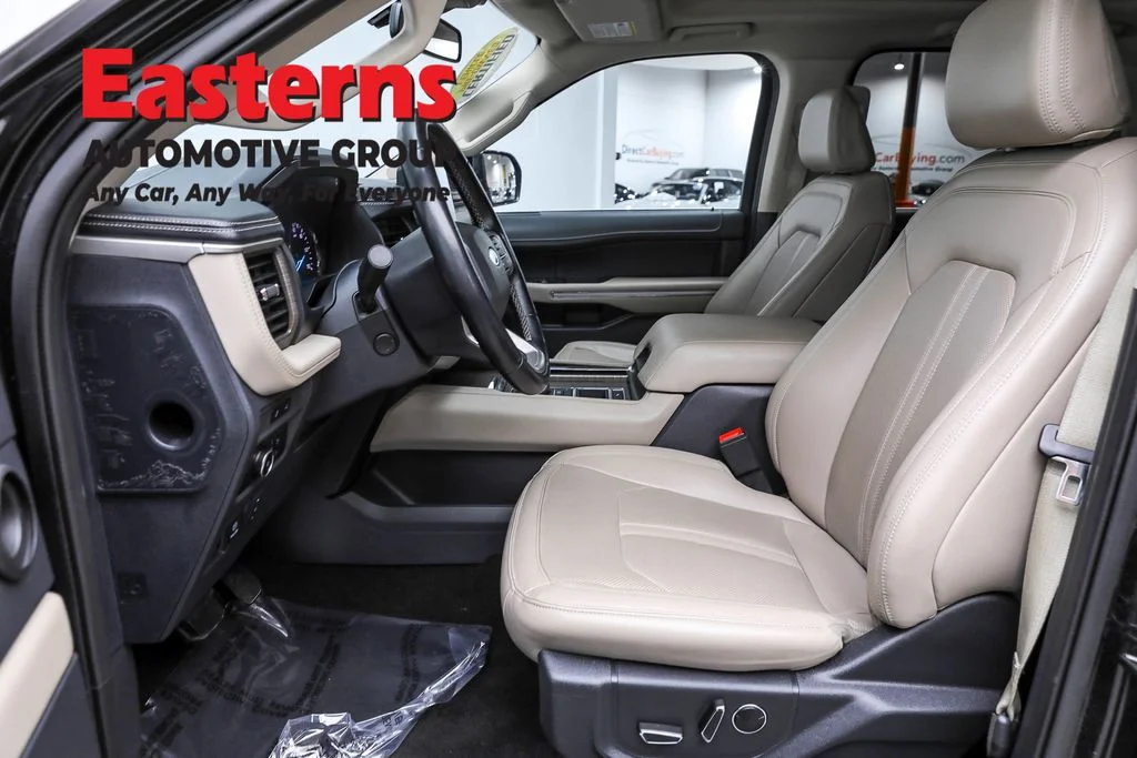 Used 2023 Black Ford Limited image 14