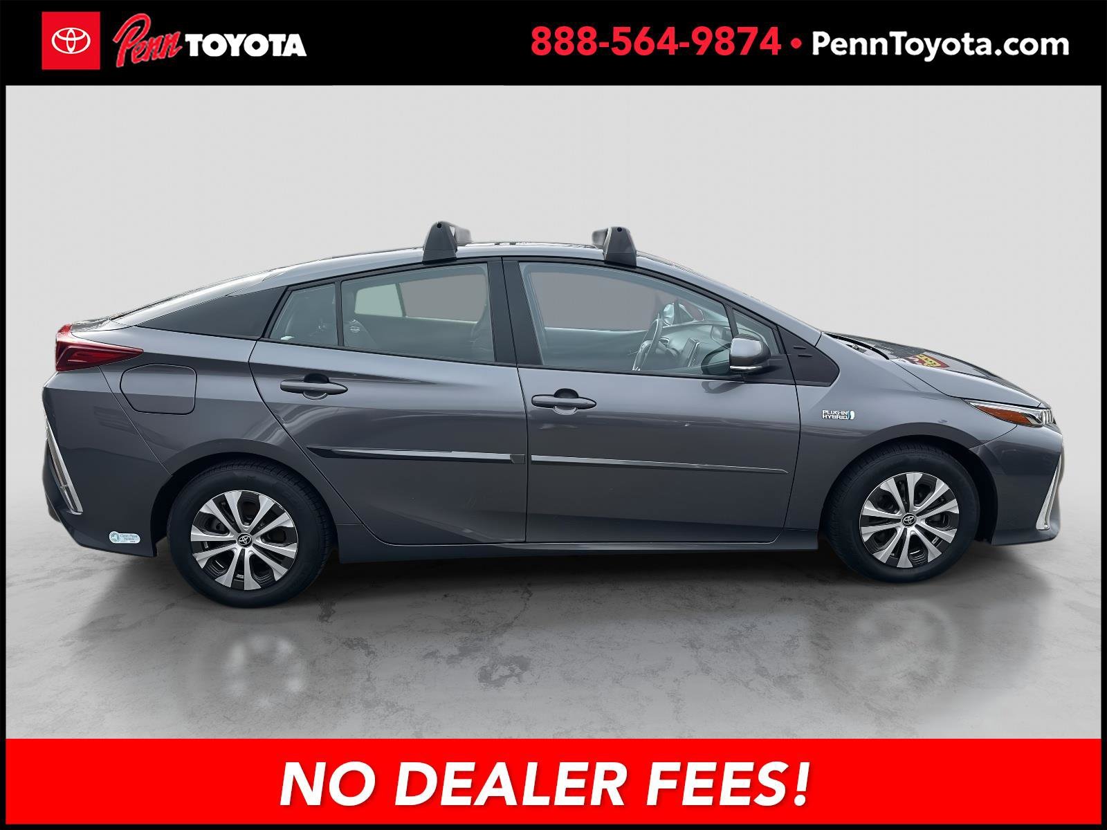 Used 2022 Toyota Prius Prime XLE with VIN JTDKAMFP0N3211674 for sale in Greenvale, NY