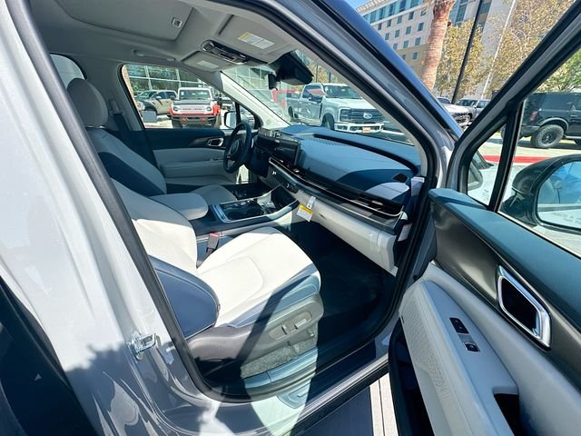 New 2026 Ceramic Silver Kia SX Prestige image 31
