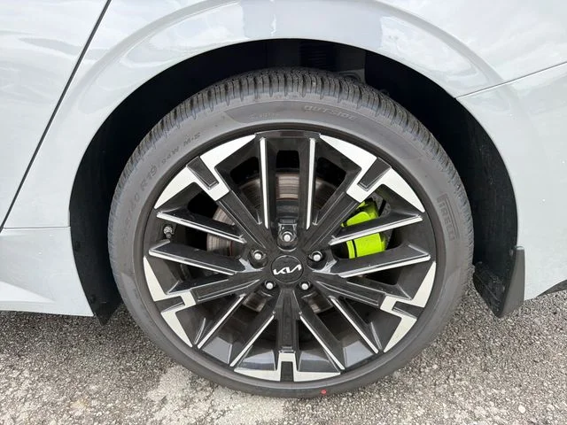 2026 Kia K5 GT - Photo 26