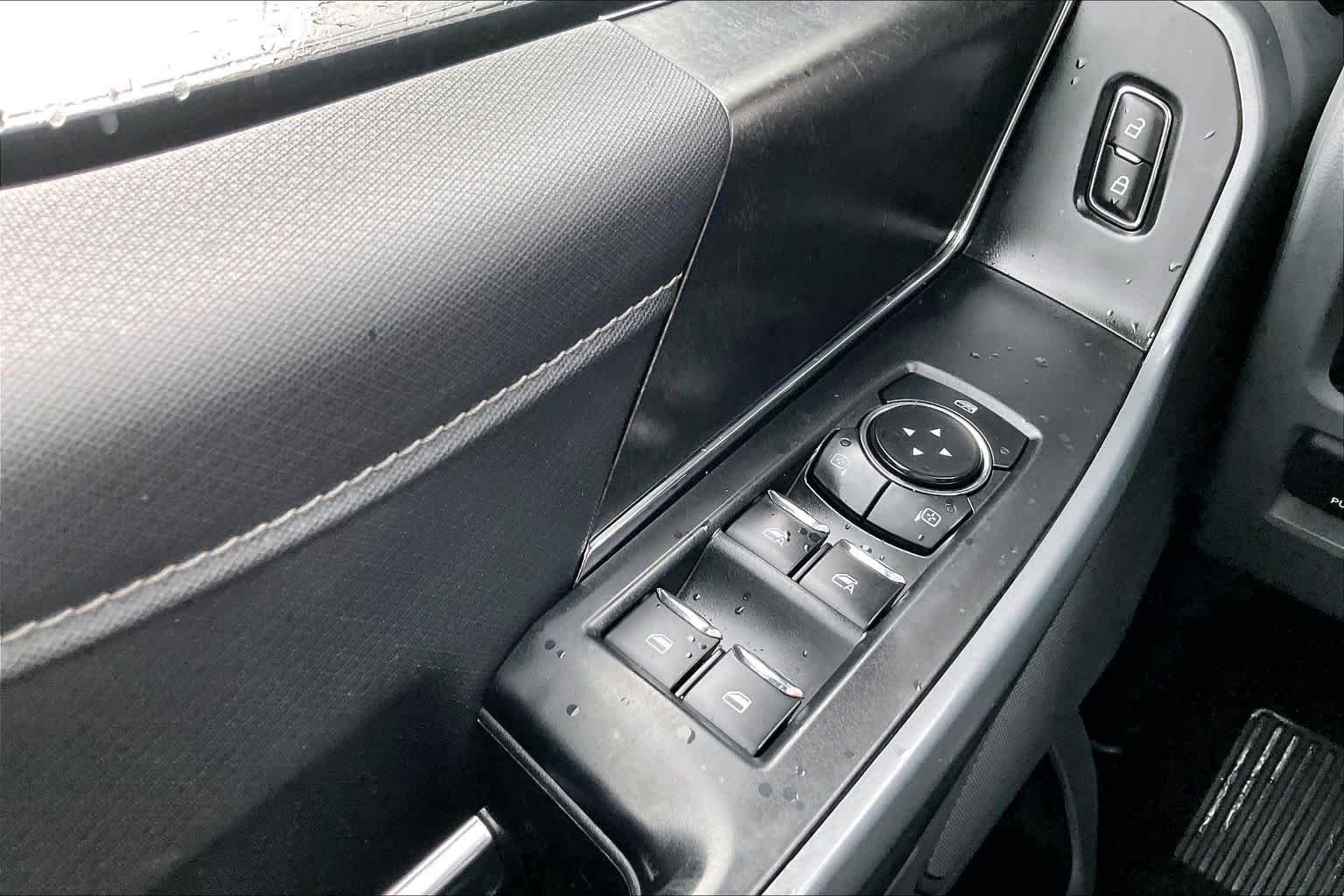 Used 2023 Agate Black Ford XLT image 35