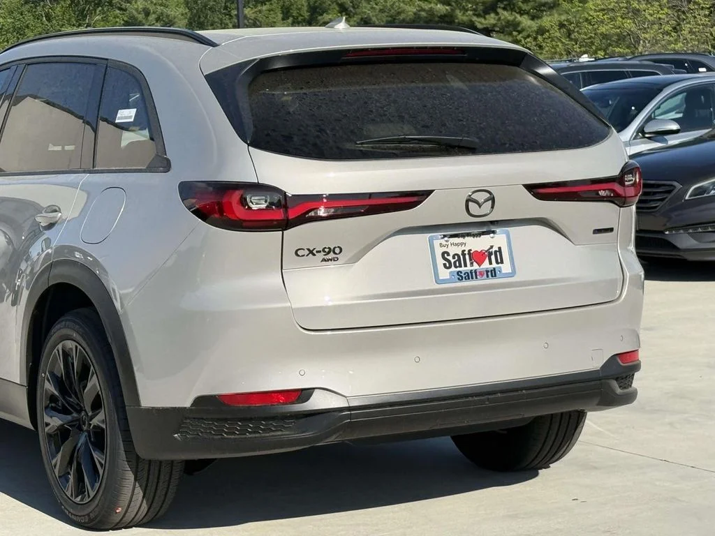 New 2026 Platinum Mazda 3.3 Turbo Premium image 10