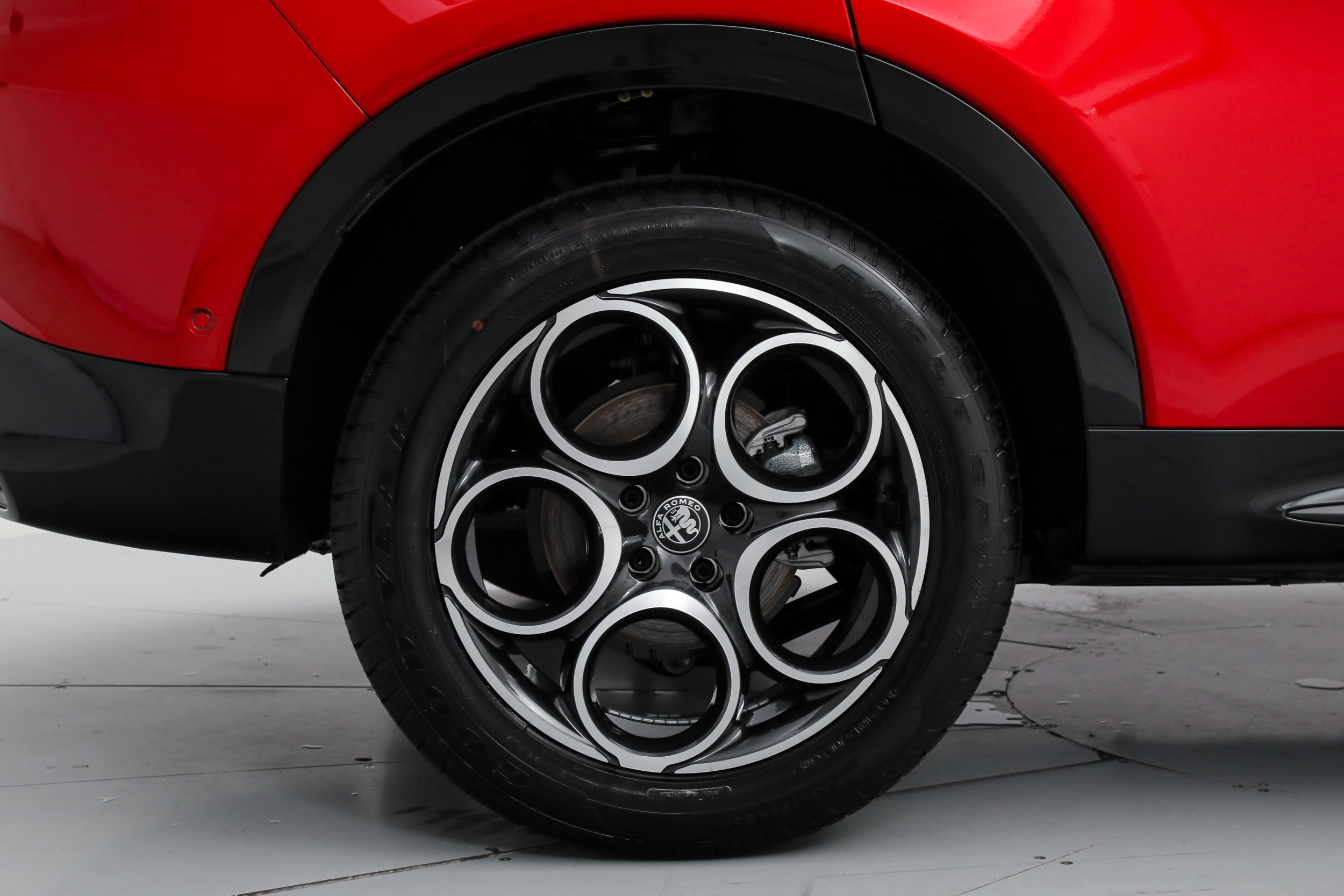 New 2026 Rosso Brera (Red) Exterior Paint Alfa Romeo Sprint image 20