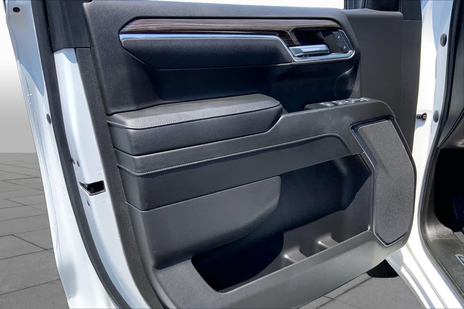Used 2023 Summit White Chevrolet RST image 19