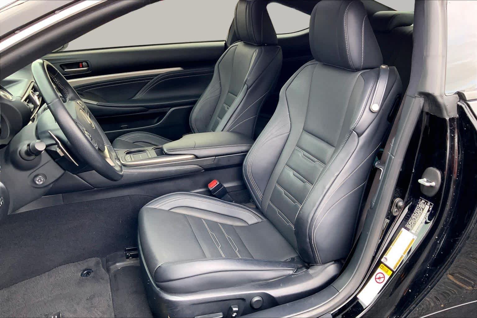 Used 2015 Obsidian Lexus  image 8