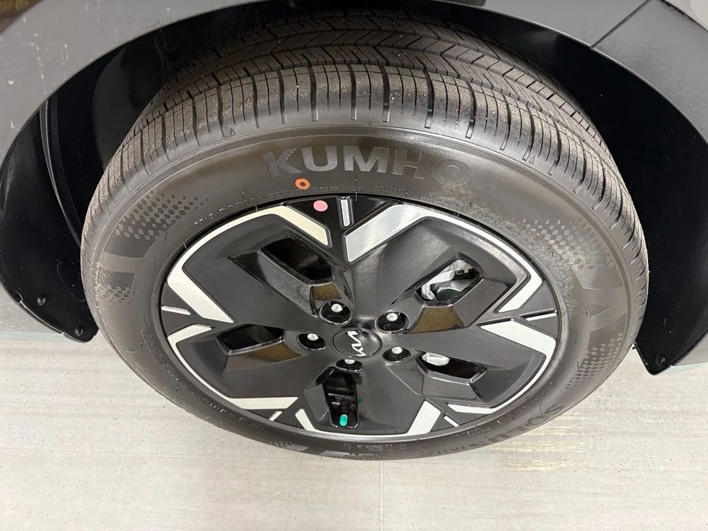 New 2026 Cityscape Green Kia WIND image 11