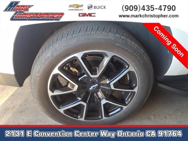 Used 2024 Summit White Chevrolet RST image 4