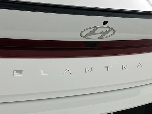 New 2026 Hyundai ELANTRA SEL Sport