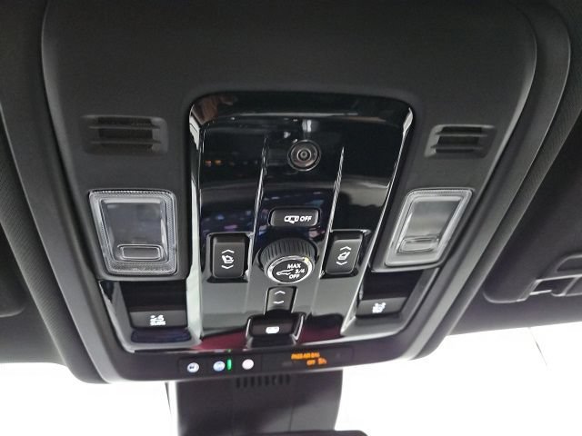 2026 Chevrolet Tahoe Premier - Photo 29