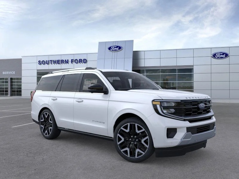 New 2026 Star White Metallic Tri-Coat Ford Platinum image 30