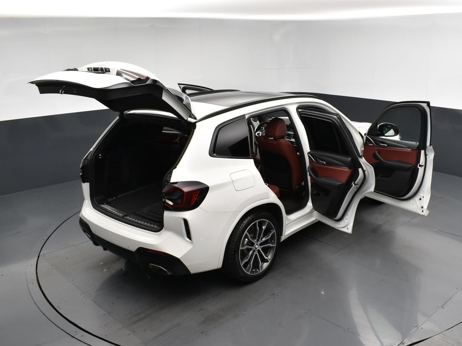 Used 2022 Alpine White BMW xDrive30i image 25