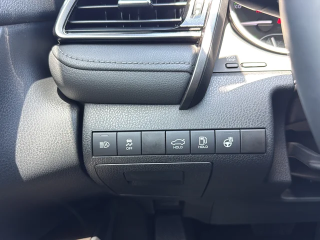 Used 2022 Gray Toyota LE image 28