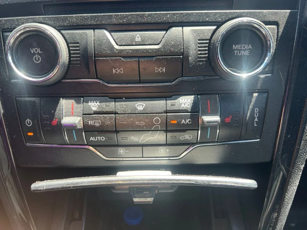 Used 2018 Magnetic Ford XLT image 14