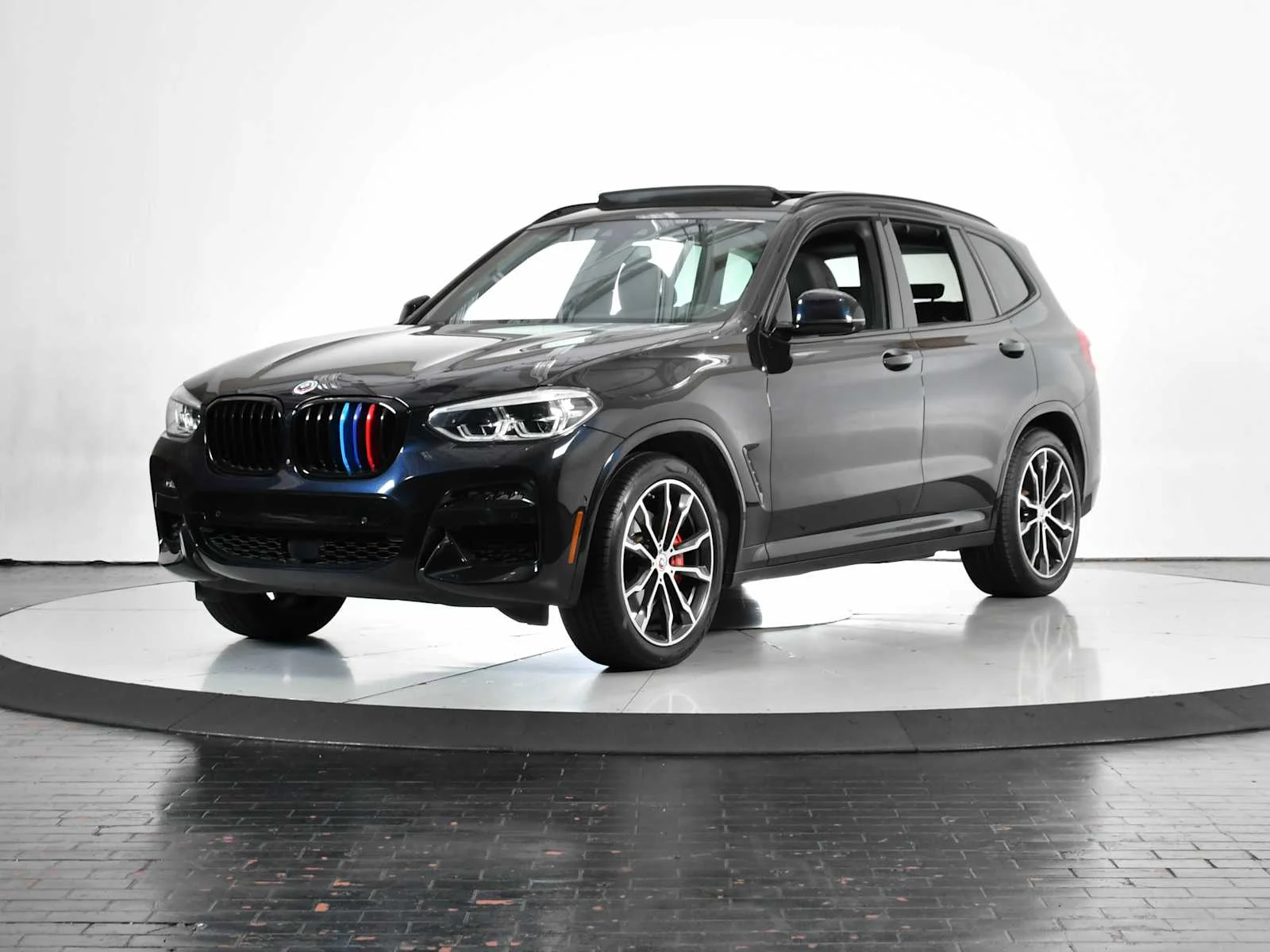 2021 BMW X3 sDrive30i's photo