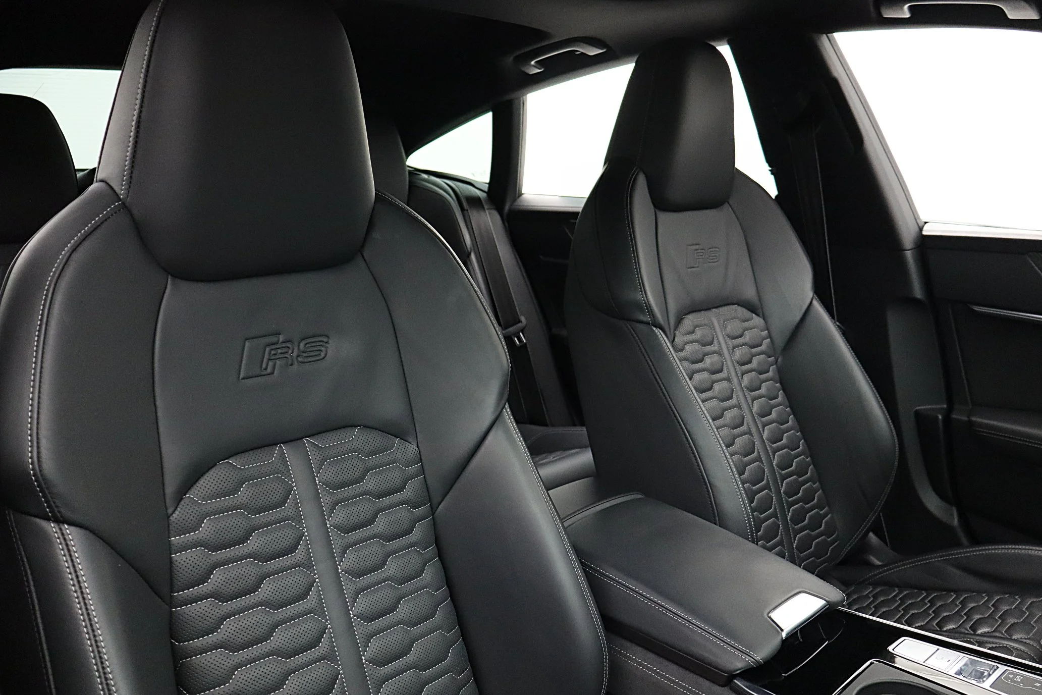 Used 2022 Gray Audi  image 27