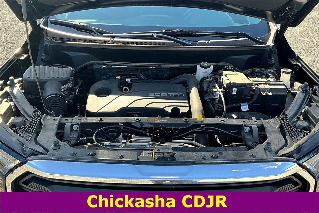 Used 2022 Black GMC SLE image 29