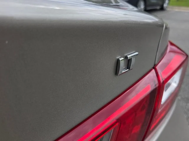 Used 2023 Gray Chevrolet LT image 10