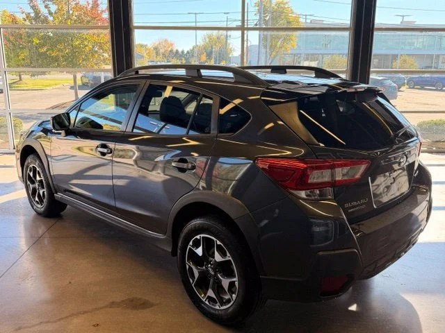 Used 2019 Dark Gray Metallic Subaru 2.0i Premium image 3