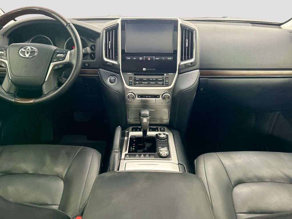 Used 2019 Midnight Black Metallic Toyota Base image 13