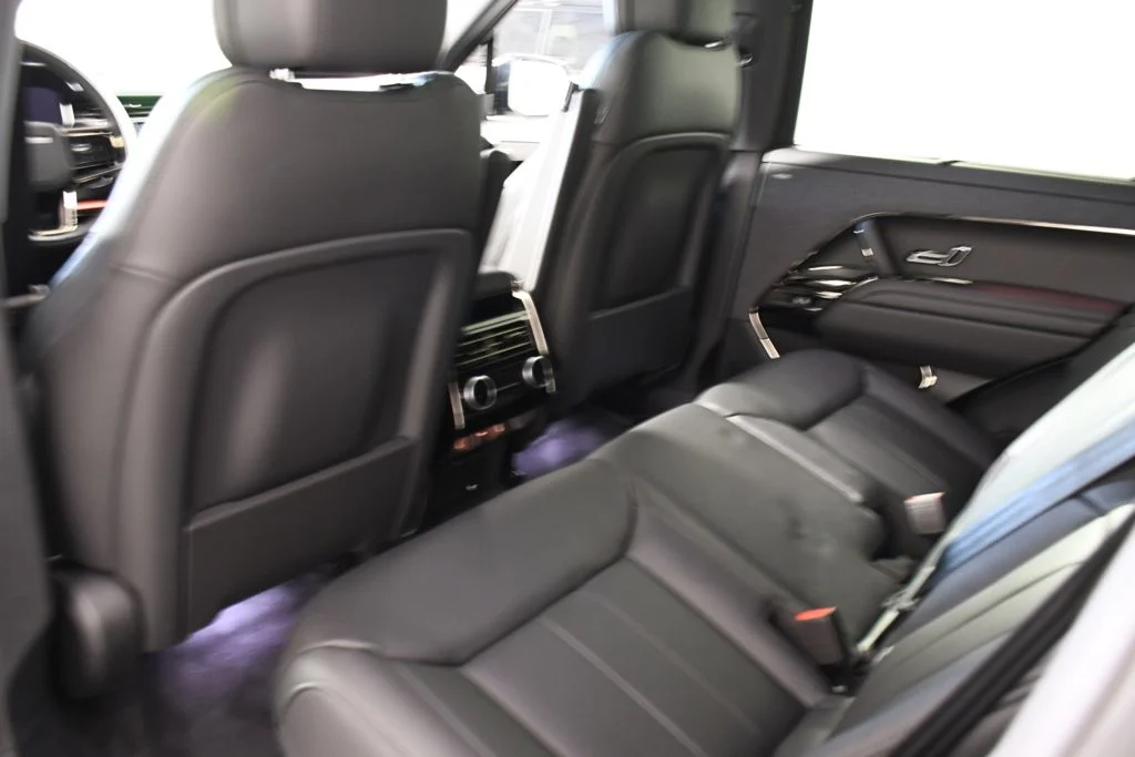New 2026 Carpathian Gry Land Rover Dynamic SE image 26