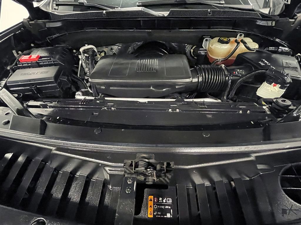 Used 2022 Black Chevrolet LS image 43