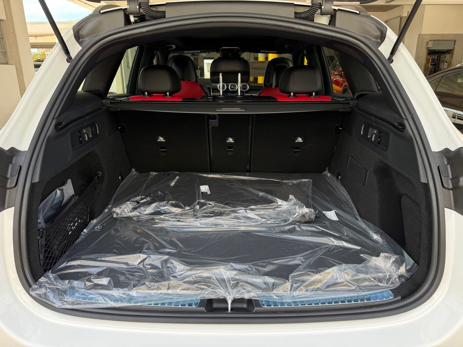 New 2026 MANUFAKTUR Moonlight White Metallic Mercedes-Benz AMG® GLC 43 4MATIC® SUV image 19