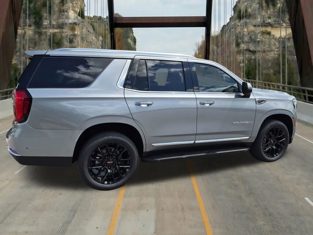 New 2026 Sterling Metallic GMC Elevation image 10
