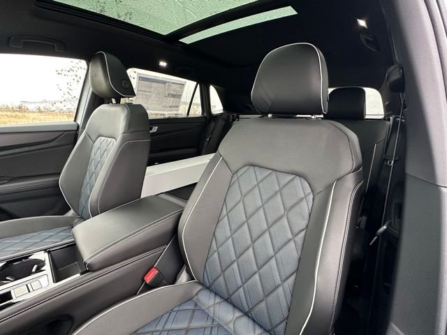New 2026 Silver Mist Metallic Volkswagen 2.0T SEL Premium R-Line image 29