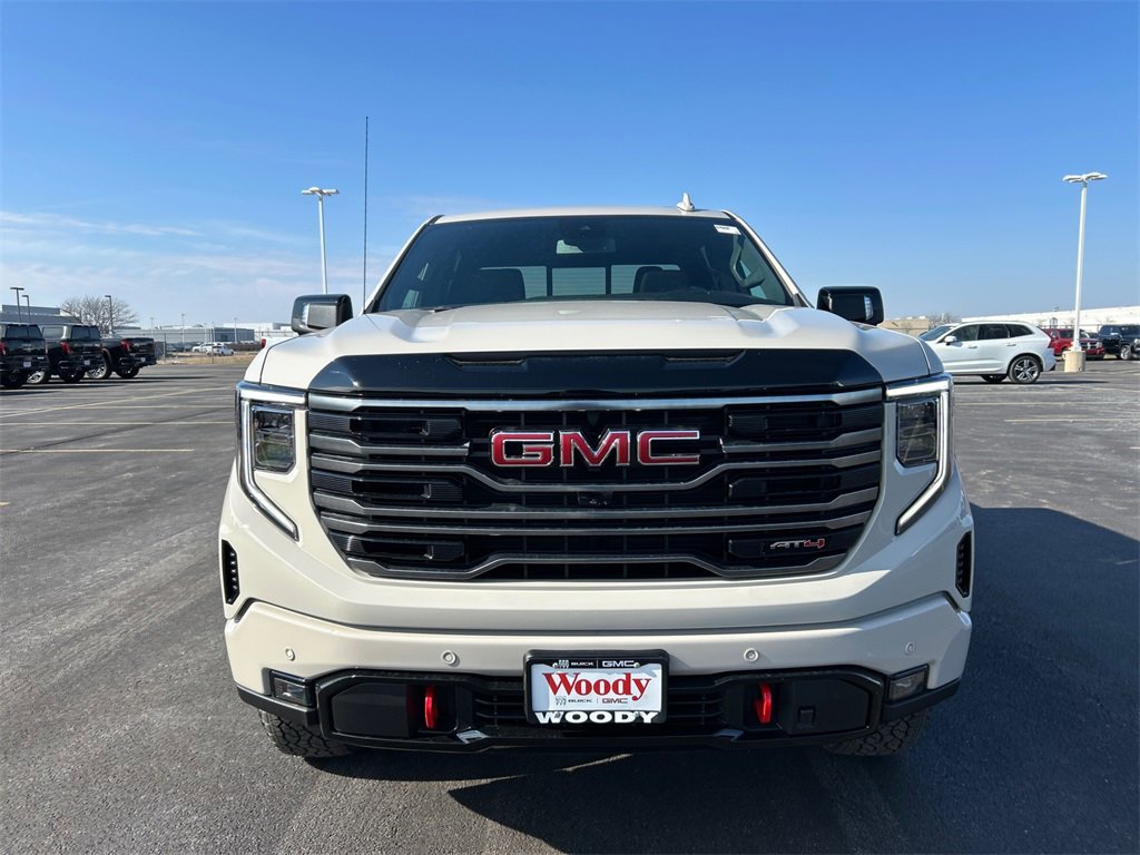 2026 GMC SIERRA - Image 2