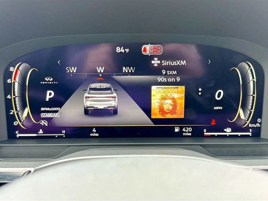 New 2027 RADIANT WHITE INFINITI Luxe FWD image 12