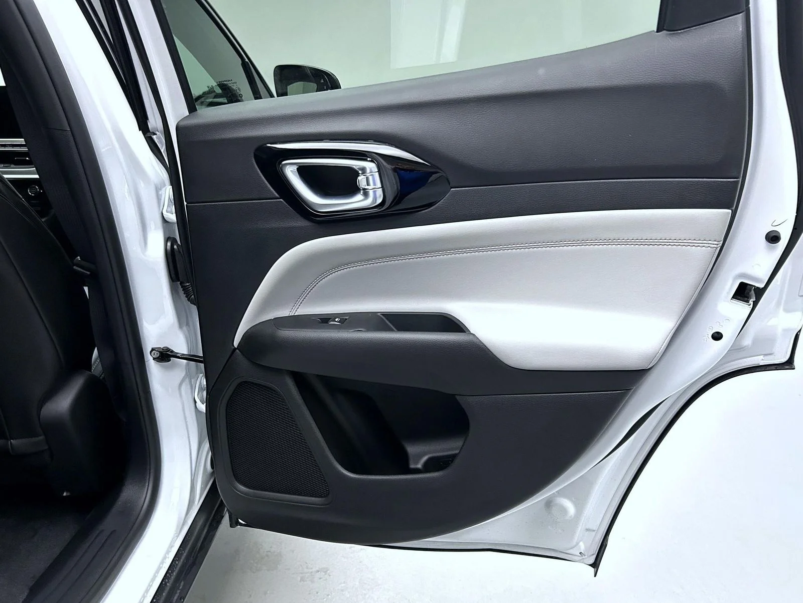 New 2026 White Jeep Limited image 17
