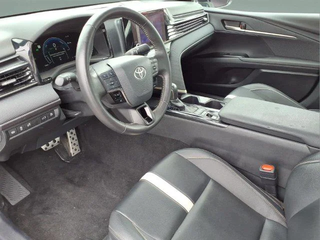 Certified Used 2025 ICE CAP Toyota  image 11