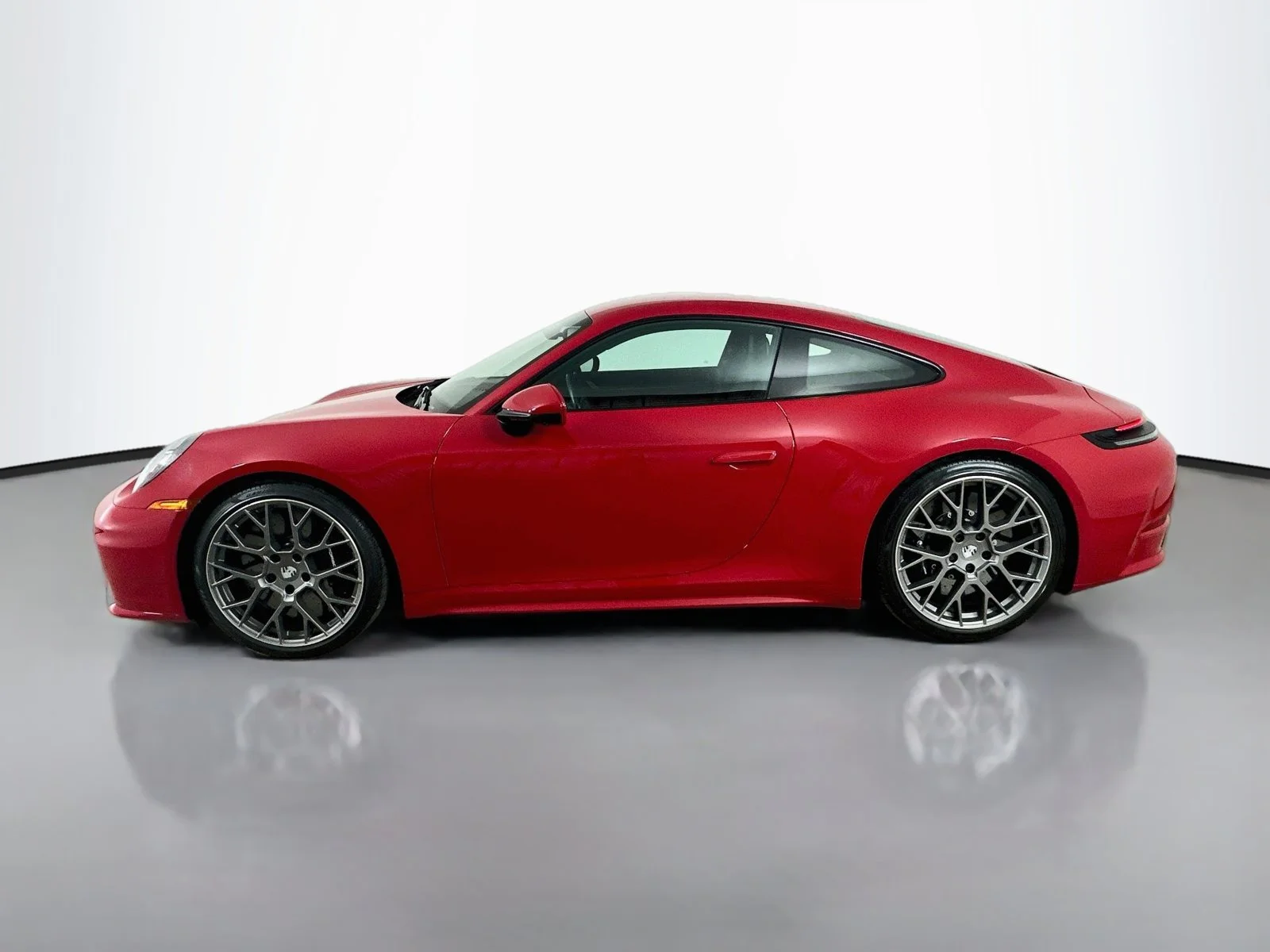 Used 2025 Red Porsche  image 8