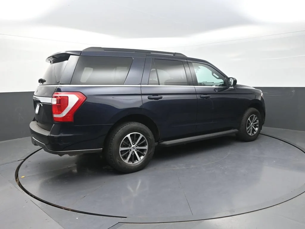 Used 2021 Blue Ford XL image 37