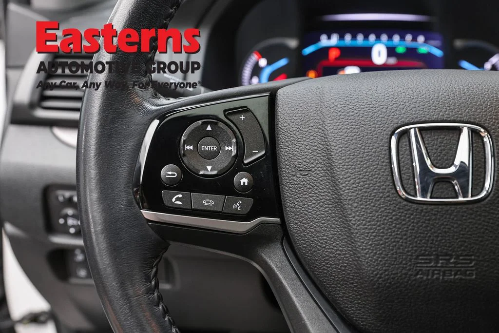 Used 2022 White Honda Special Edition image 15