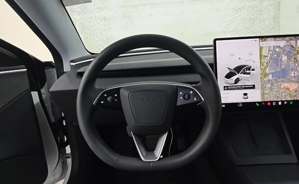 Used 2025 White Tesla Long Range image 12