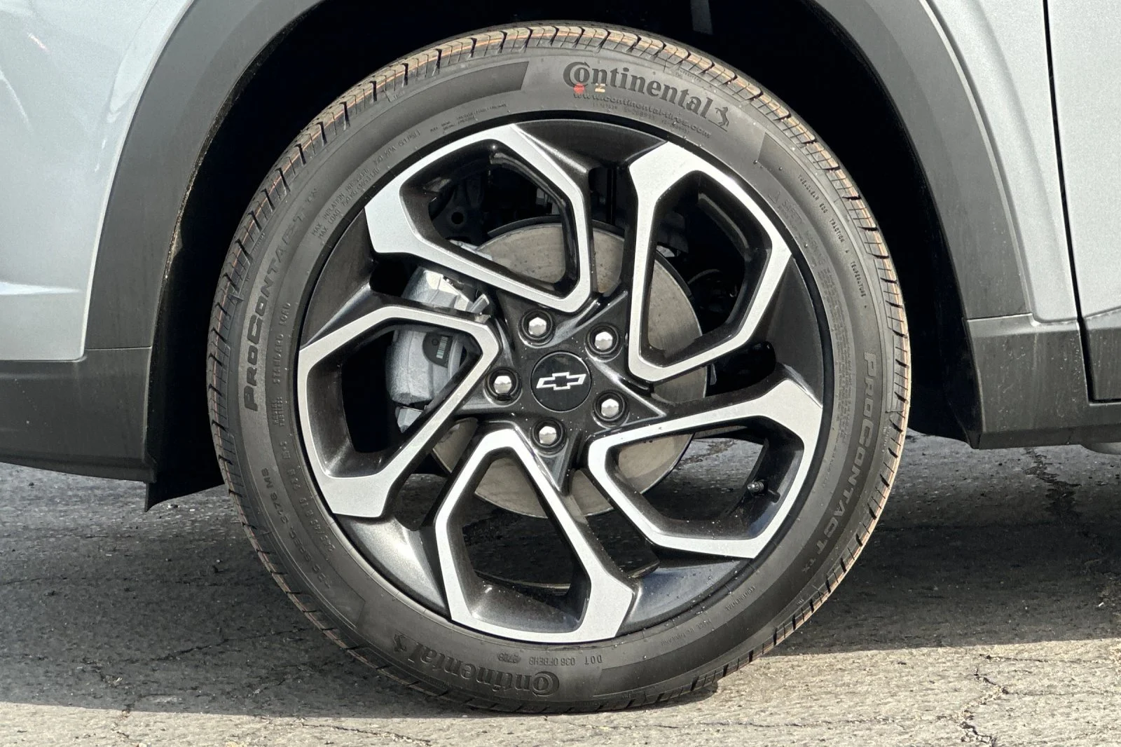 New 2026 Sterling Gray Metallic Chevrolet 2RS image 26