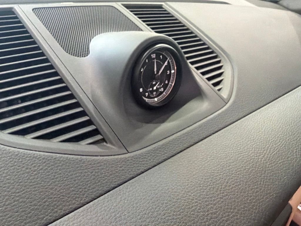 2024 Porsche Macan S - Photo 29