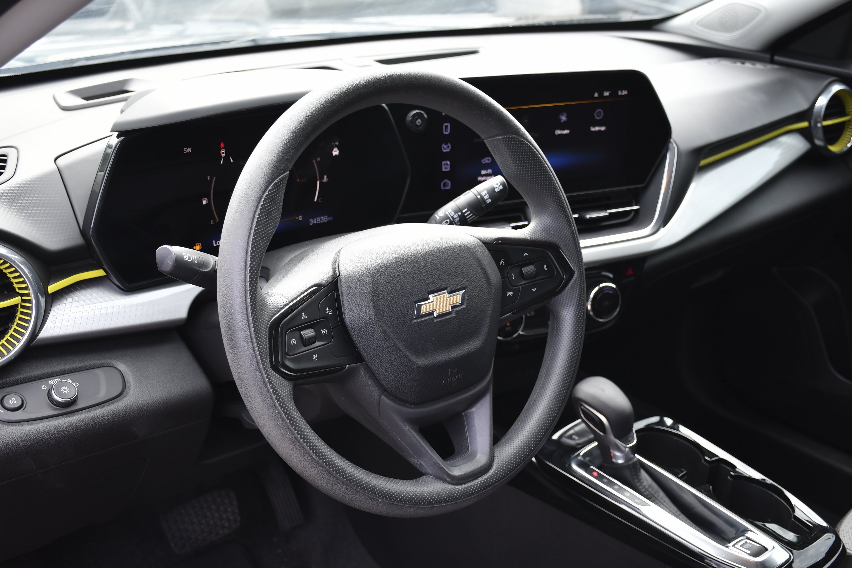 Used 2024 Mosaic Black Metallic Chevrolet LT image 20