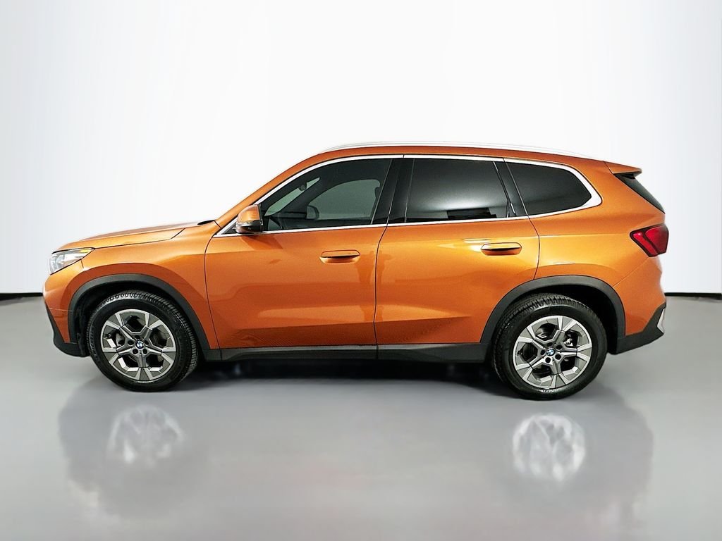 Certified Used 2023 Utah Orange Metallic BMW xDrive28i image 8