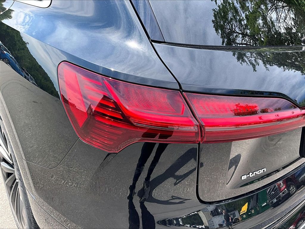 Used 2019 Black Metallic Audi Prestige image 34