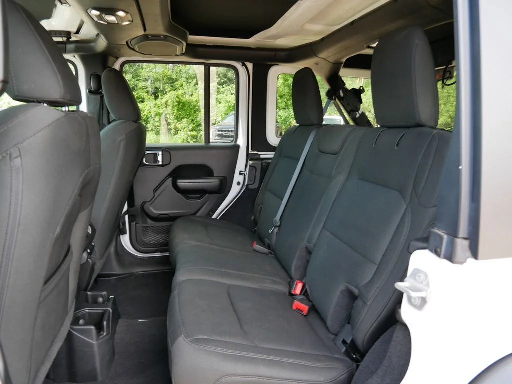 Certified Used 2021 White Jeep Unlimited Willys image 11