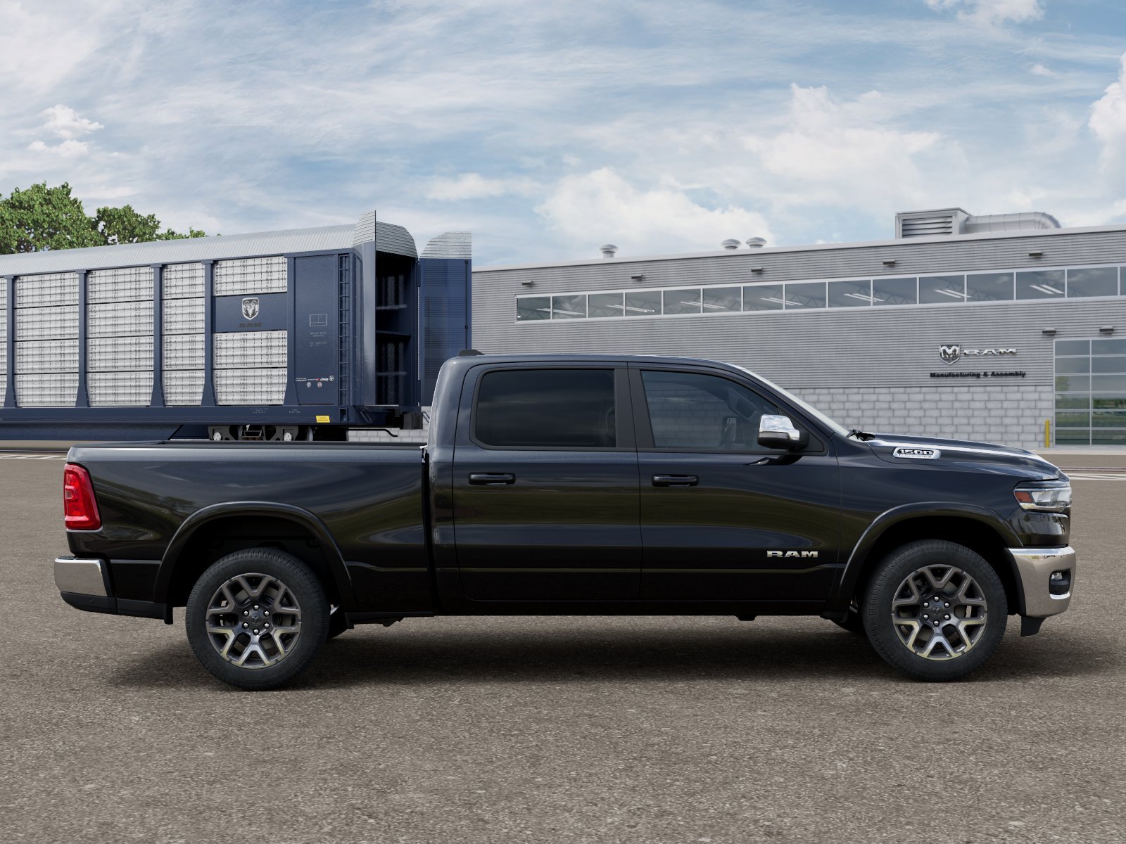 New 2027 Diamond Black Crystal Pearl-Coat Exterior Paint RAM Laramie image 12