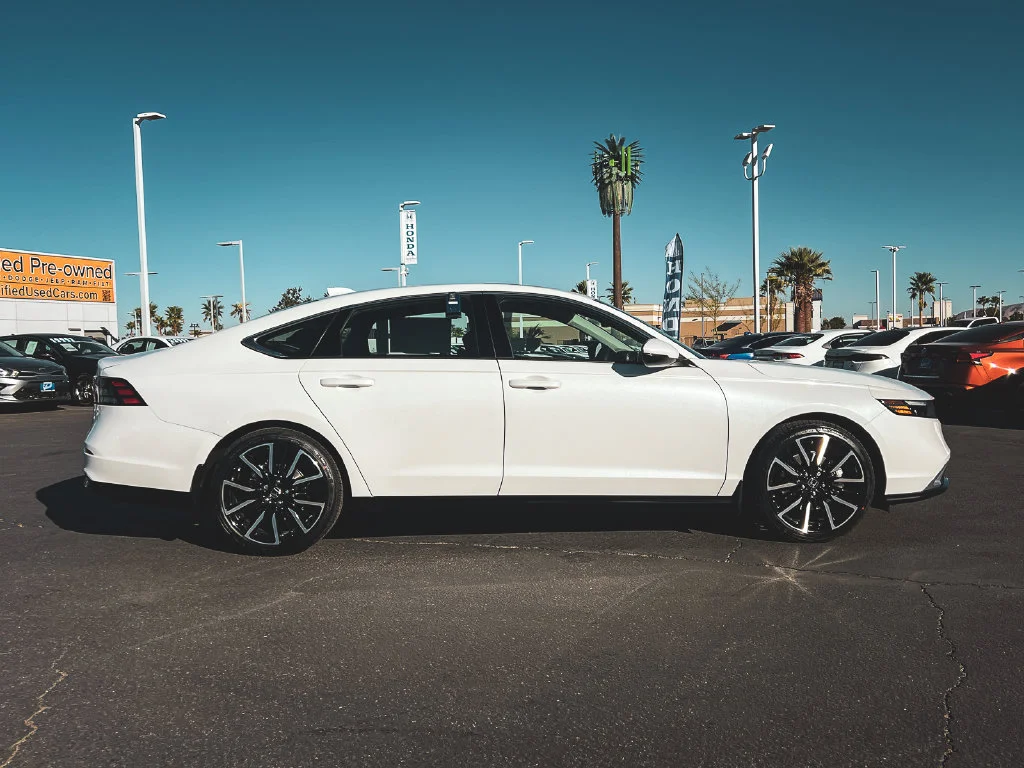 New 2026 White Honda Touring image 12