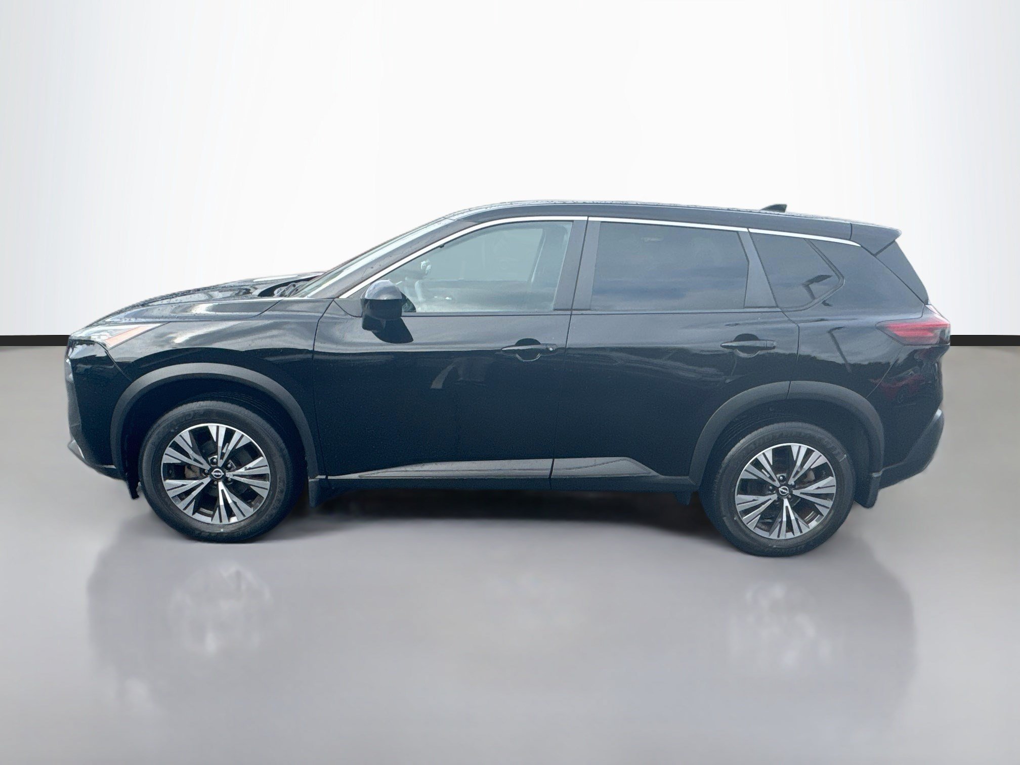 Used 2023 Super Black Nissan SV image 4
