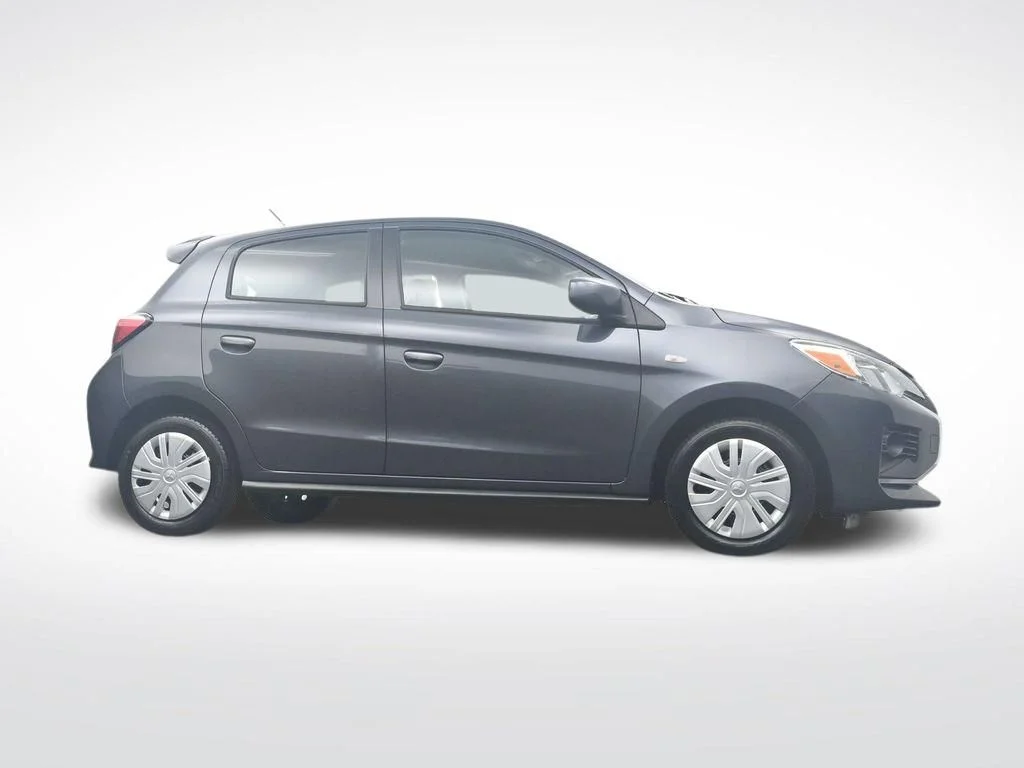 Used 2024  Mitsubishi ES image 33